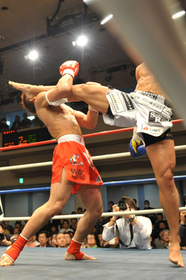 大和哲也選手 vs 野杁正明選手