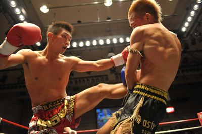 宮越慶二郎選手 vs 黒田アキヒロ選手