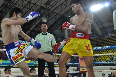 ジョムトーン・チューワッタナ選手 vs 増田博正選手