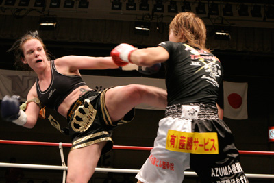 AZUMA vs Melissa・Norton