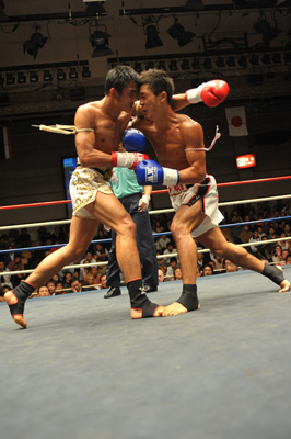 Jomthong Chuwattana vs Tetsuya Yamato